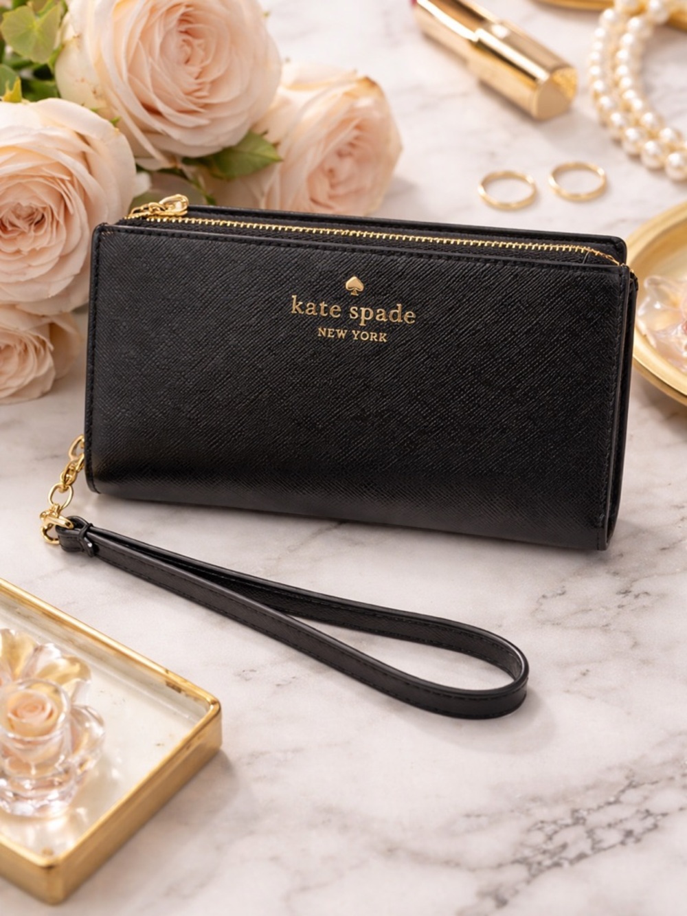 Kate Spade New York Black Saffiano Wallet with Gold Hardware Boxed - NWT $199